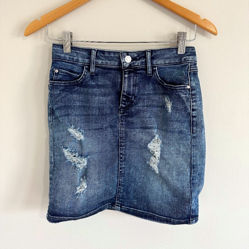 Guess distressed denim mini skirt XS